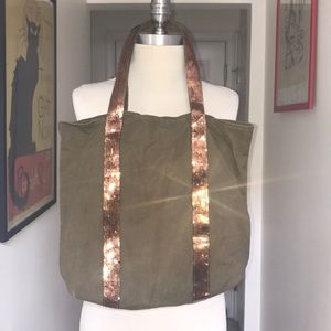 Old Navy Khaki and Bronze Sequined Totebag 😘